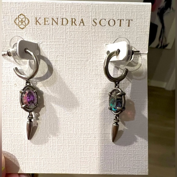 Kendra Scott Jewelry - Kendra Scott Silver Dangle Huggies earring
